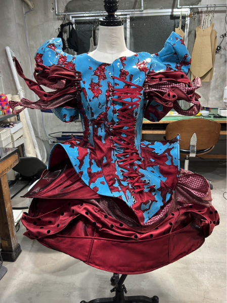 生地にシリコンで錆柄をプリント